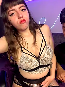 Snapshot of antonelaXantonysex chatting on November 3, 6:11 pm antonelaXantonysex online show from November 3, 6:11 pm