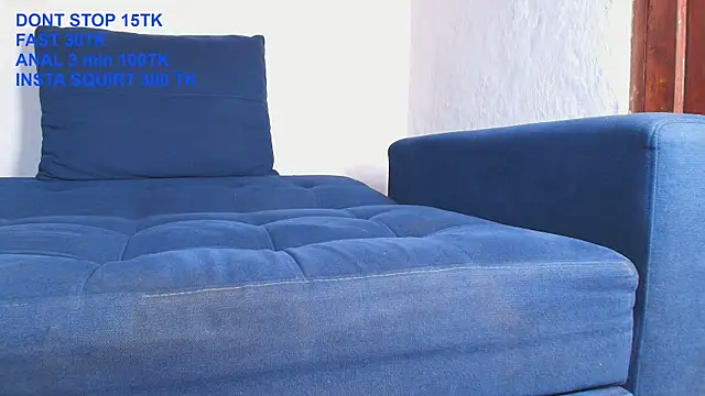 Snapshot of couplelove543 chatting on November 21, 2:27 pm couplelove543 online show from November 21, 2:27 pm