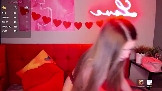 StacyWells online show from March 27, 1:47 am