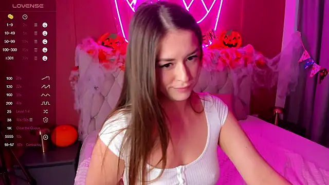 StacyWells online show from October 31, 8:55 am