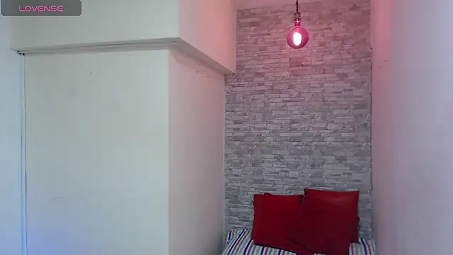 Snapshot of Stephany_Rodriguez chatting on September 17, 12:29 pm Stephany Rodriguez online show from September 17, 12:29 pm