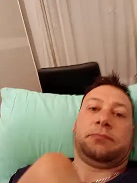 Snapshot of Alessio1987 chatting on March 1, 4:23 am Alessio1987 online show from March 1, 4:23 am