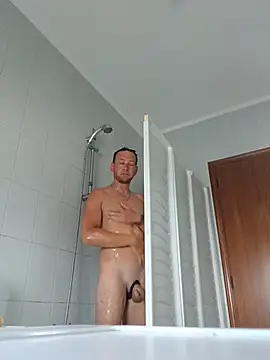 Snapshot of Alessio1987 chatting on June 18, 3:28 pm Alessio1987 online show from June 18, 3:28 pm