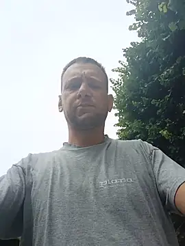 Snapshot of Alessio1987 chatting on June 13, 8:45 am Alessio1987 online show from June 13, 8:45 am
