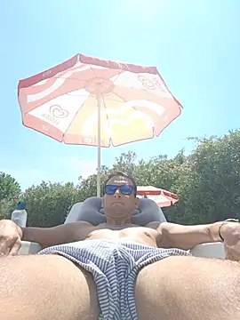 Snapshot of Alessio1987 chatting on July 7, 12:20 pm Alessio1987 online show from July 7, 12:20 pm