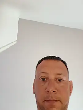 Snapshot of Alessio1987 chatting on June 10, 11:22 am Alessio1987 online show from June 10, 11:22 am