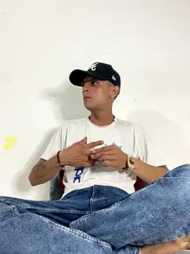 Snapshot of andrewcoopper1 chatting on September 16, 2:34 am andrewcoopper1 online show from September 16, 2:34 am