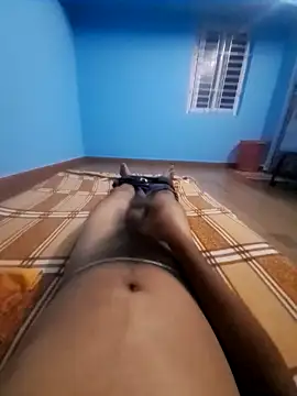 Tamilpayan00 online show from September 29, 3:39 pm