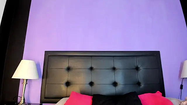 Snapshot of GreciaFox1 chatting on July 6, 2:02 pm GreciaFox1 online show from July 6, 2:02 pm