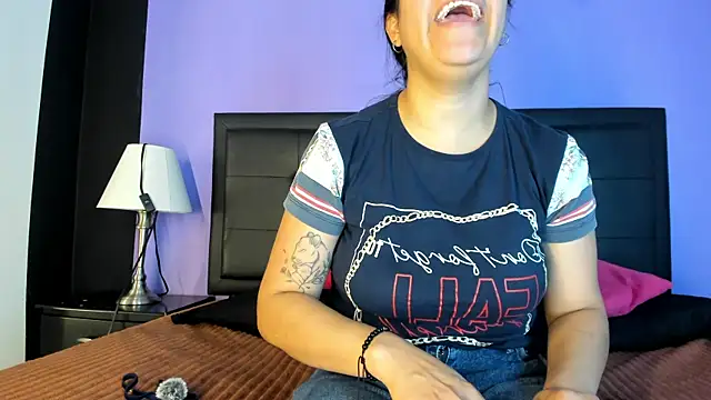 Snapshot of GreciaFox1 chatting on July 11, 1:33 pm GreciaFox1 online show from July 11, 1:33 pm