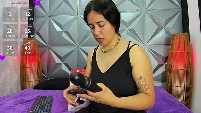 GreciaFox1 online show from December 22, 11:43 am