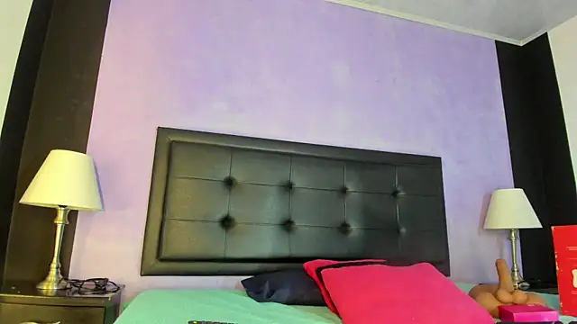 GreciaFox1 online show from April 1, 12:06 pm