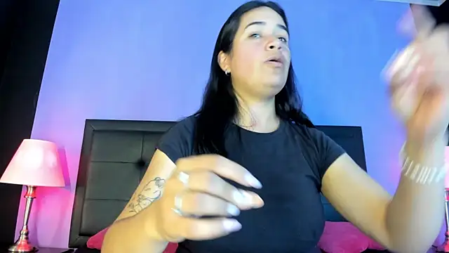 Snapshot of GreciaFox1 chatting on July 18, 2:25 pm GreciaFox1 online show from July 18, 2:25 pm