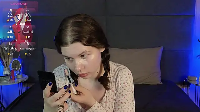 Snapshot of RianaRey chatting on June 30, 6:35 am RianaRey online show from June 30, 6:35 am
