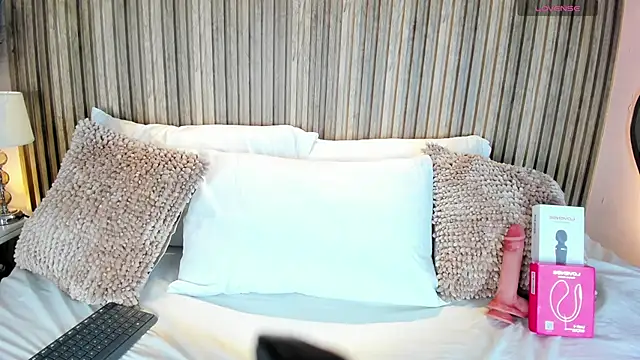 SofiAdanss online show from October 1, 11:47 am