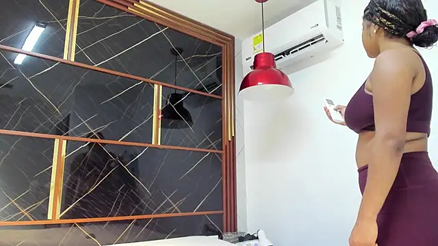 HannyThompson online show from March 14, 12:44 pm