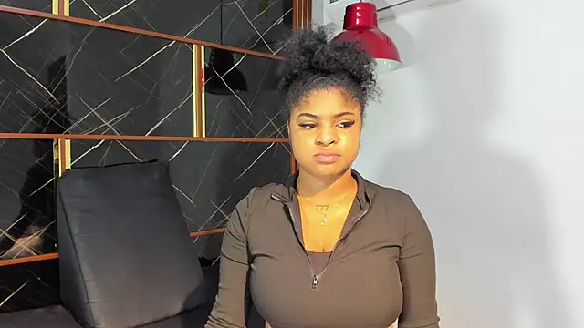HannyThompson online show from April 28, 12:42 pm
