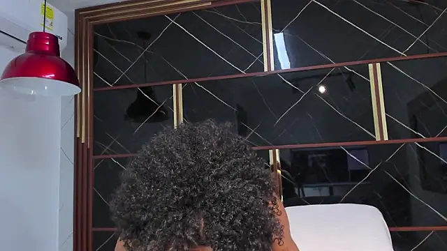 HannyThompson online show from February 1, 12:47 pm