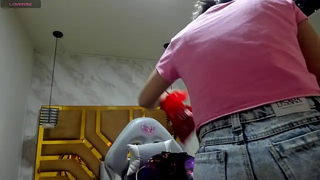 Luciifeer  online show from December 19, 3:25 pm