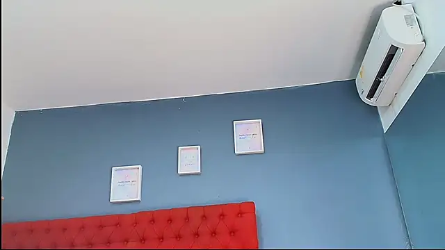 Snapshot of zuri_villegas chatting on October 10, 7:25 pm zuri villegas online show from October 10, 7:25 pm