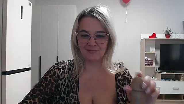 EleanoraDream online show from March 20, 9:10 am