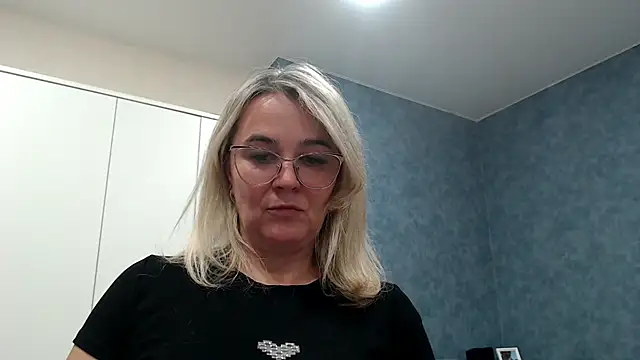 EleanoraDream online show from December 22, 4:29 pm