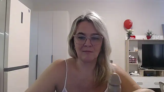 EleanoraDream online show from March 23, 10:15 am