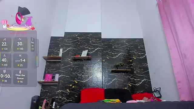 Snapshot of lola_bunny68 chatting on October 24, 9:58 pm lola bunny68 online show from October 24, 9:58 pm