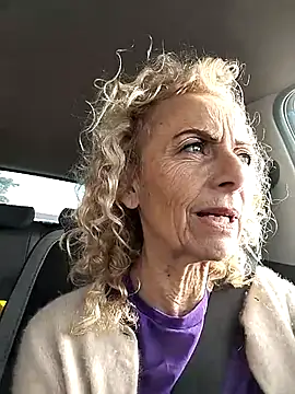 clarabell4 online show from March 10, 7:45 am