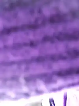 Snapshot of clarabell4 chatting on November 26, 8:03 am clarabell4 online show from November 26, 8:03 am