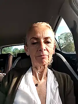 clarabell4 online show from May 14, 4:26 pm