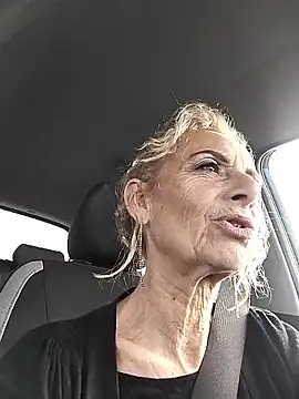 clarabell4 online show from March 13, 7:46 am