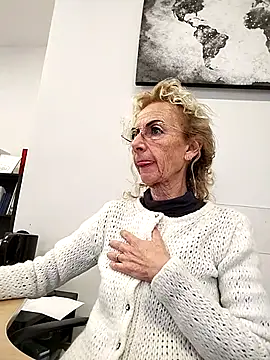 clarabell4 online show from January 14, 8:40 am