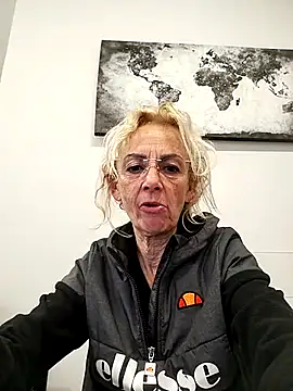 clarabell4 online show from March 2, 8:54 am