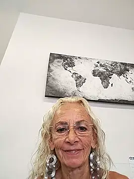 clarabell4 online show from July 21, 9:32 am
