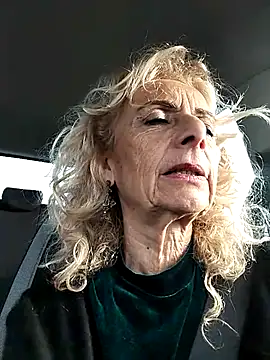 clarabell4 online show from March 3, 7:37 am