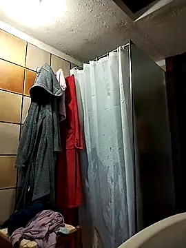 Snapshot of clarabell4 chatting on November 17, 6:17 am clarabell4 online show from November 17, 6:17 am