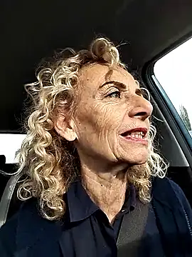 clarabell4 online show from March 6, 7:58 am