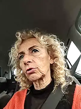 clarabell4 online show from March 31, 7:10 am