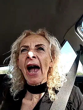 clarabell4 online show from May 7, 7:01 am