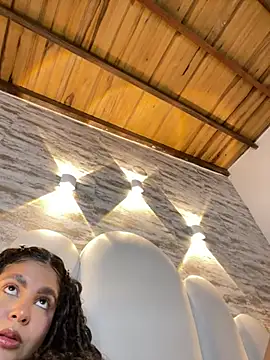 Yassy vazquez online show from January 16, 7:40 pm