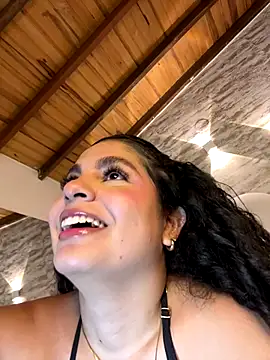 Yassy vazquez online show from November 21, 7:35 pm