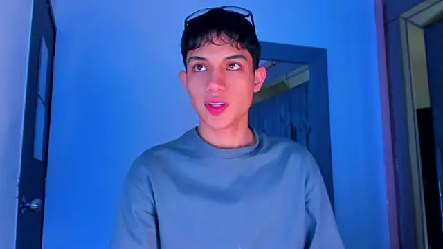 Sebax Young online show from April 13, 8:46 pm