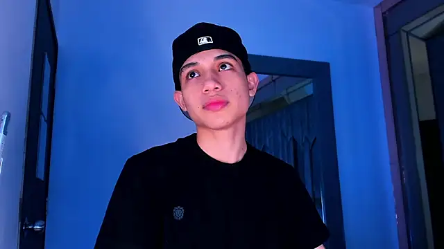 Sebax Young online show from February 15, 8:19 pm