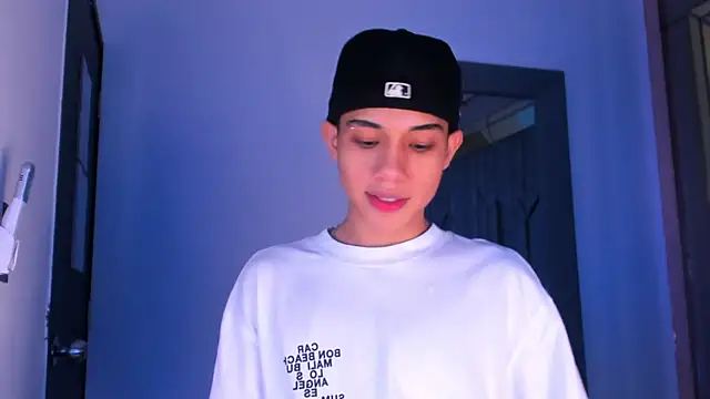 Sebax Young online show from March 10, 8:13 pm