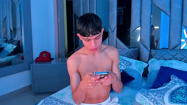 Sebax Young online show from September 18, 8:12 pm