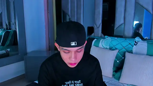 Sebax Young online show from March 29, 8:32 pm