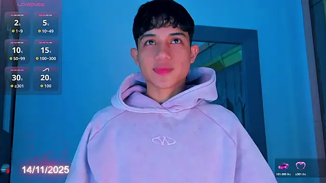 Snapshot of Sebax_Young chatting on November 14, 8:34 pm Sebax Young online show from November 14, 8:34 pm