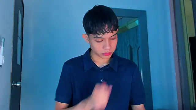 Sebax Young online show from November 28, 8:42 pm