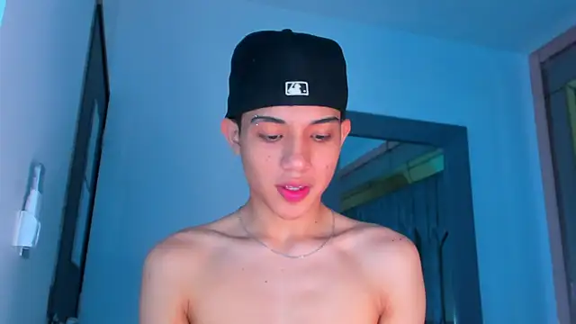 Sebax Young online show from December 14, 8:58 pm